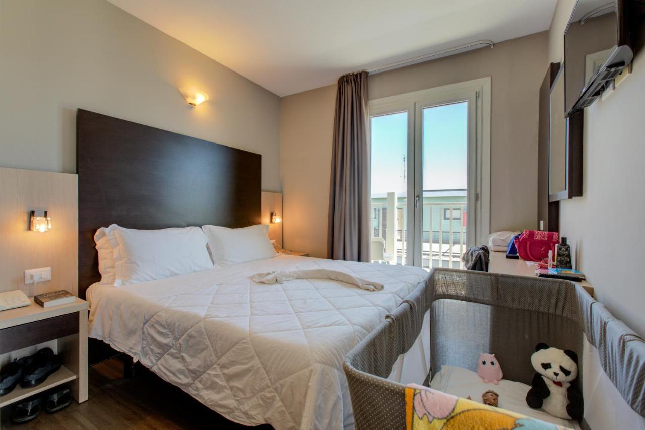 Hotel Aiglon 리미니 외부 사진