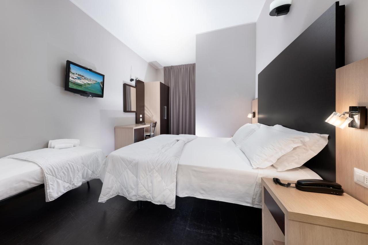 Hotel Aiglon 리미니 외부 사진