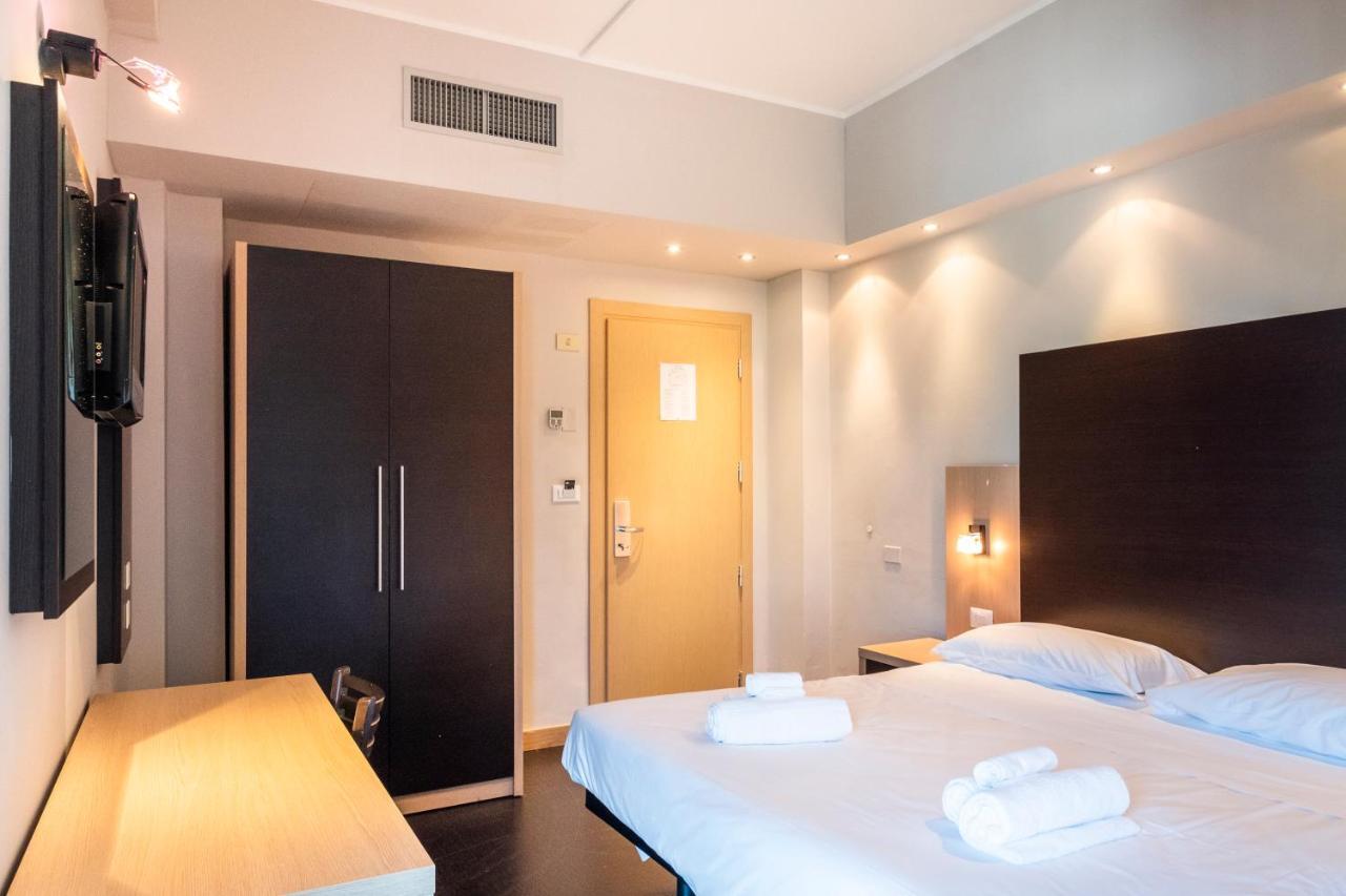 Hotel Aiglon 리미니 외부 사진